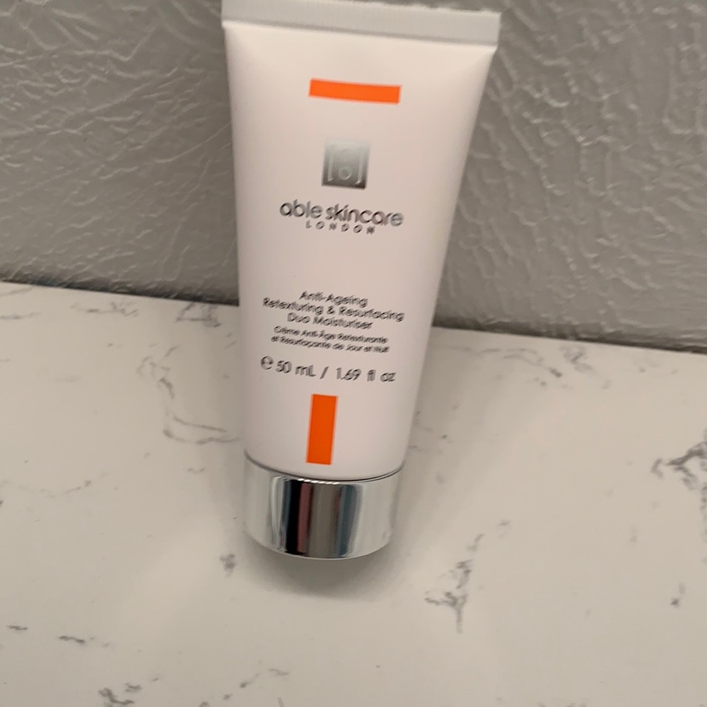 Anti ageing moisturize able skincare London